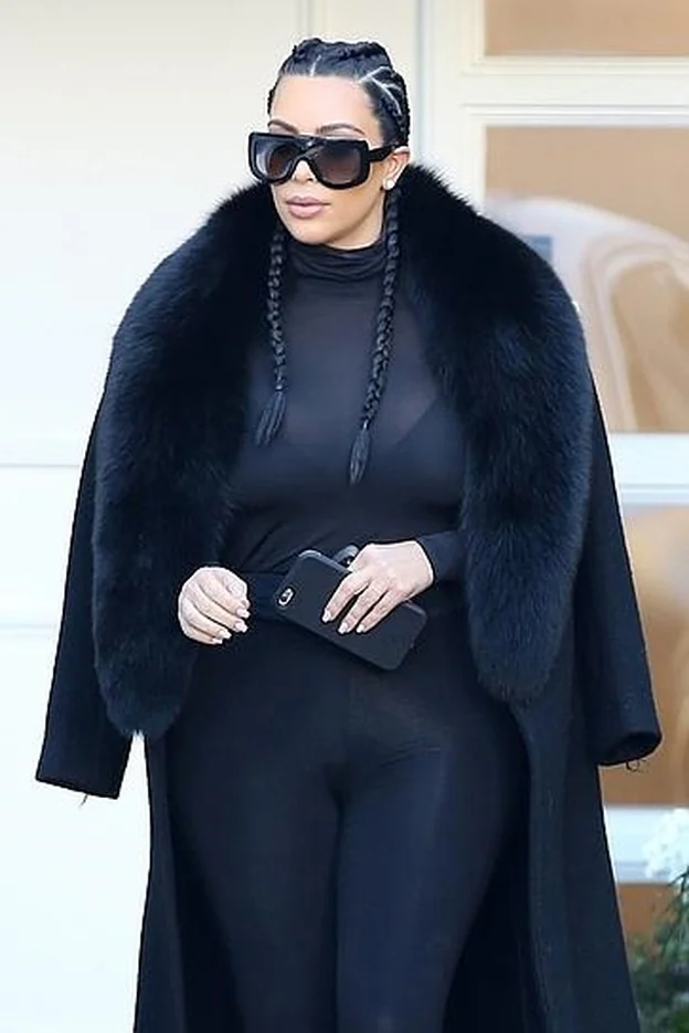 Kim Kardashian con las trenzas de boxeador.