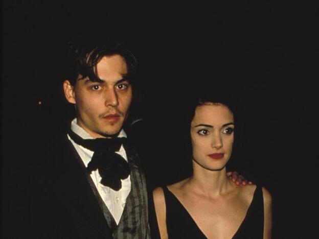 Winona y Johnny Depp en una imagen de 1990, cuando eran pareja.