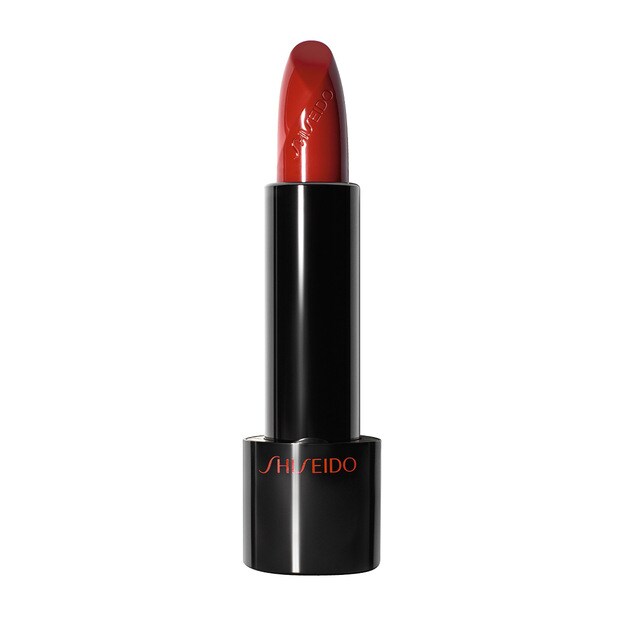 Barra de labios Rouge Rouge en tono Poppy Red de Shiseido (30 €).