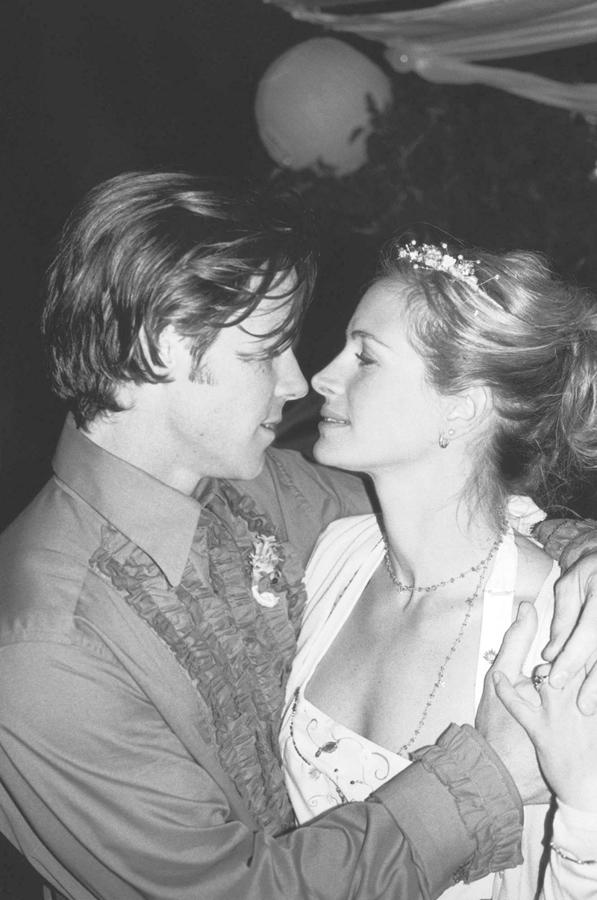 Julia Roberts y Daniel Moder, el día de su boda en 2002
