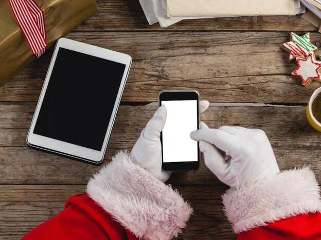 Por Navidad se regalan muchos smartphones a niños menores de 18 años./fotolia