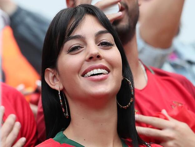 Georgina Rodríguez presume de anillo en el Mundial de Rusia 2018./gtres.