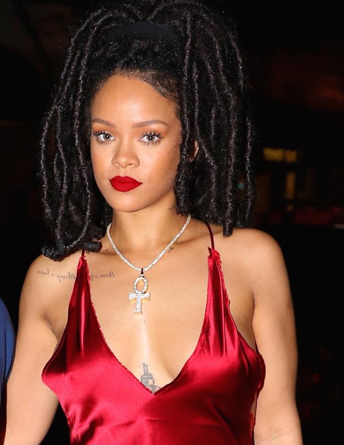 Rihanna, camaleónica