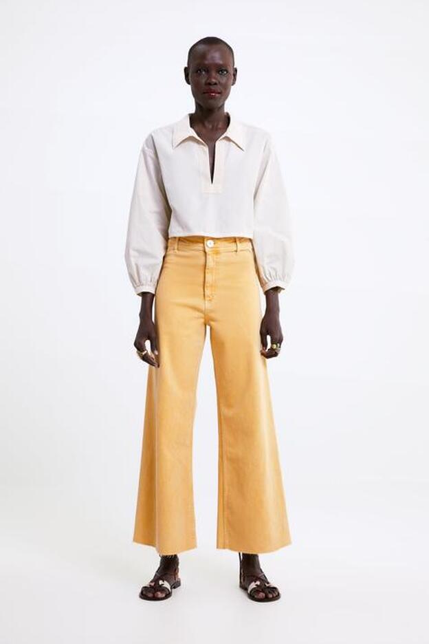 Los pantalones más famosos del verano son de Zara y cuestan 29,95 euros. De momento, están disponibles en todas las tallas.