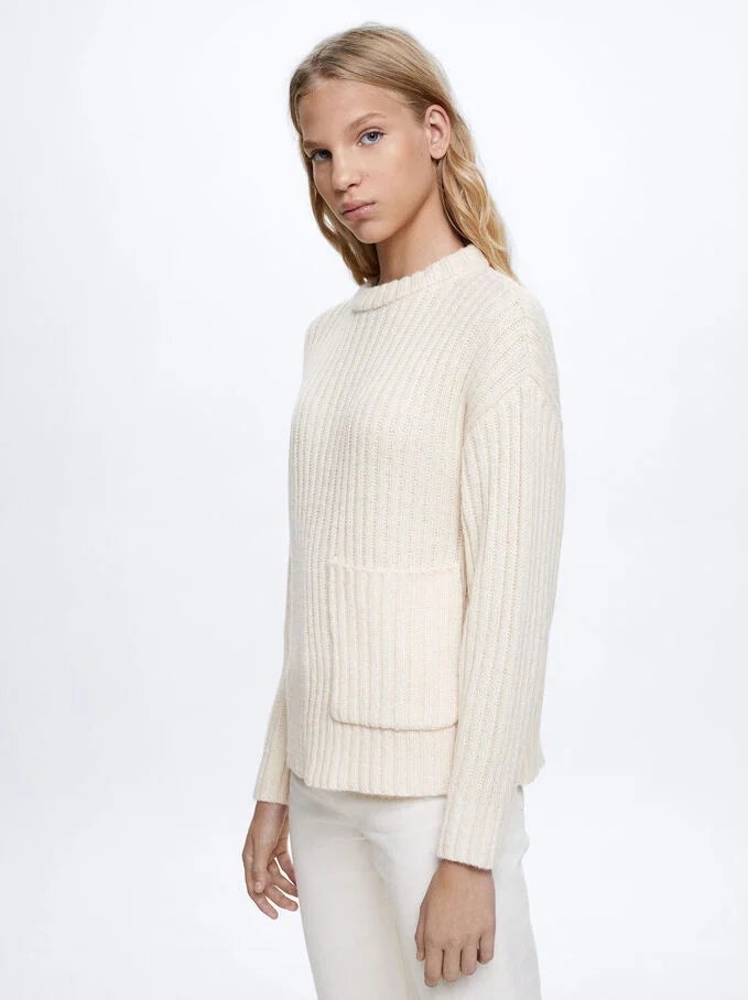 Jersey de punto en blanco con bolsillos laterales de Parfois.