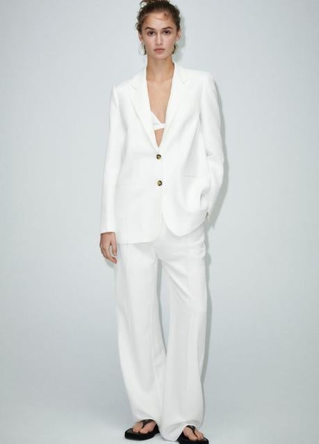 El traje blanco de Zara.