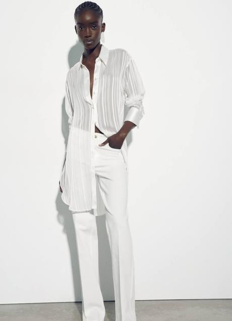 Camisa larga en tejido semitransparente color blancp