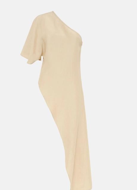 Blusa asimétrica de Wearitbe en color arena. Foto: Esfascinante.