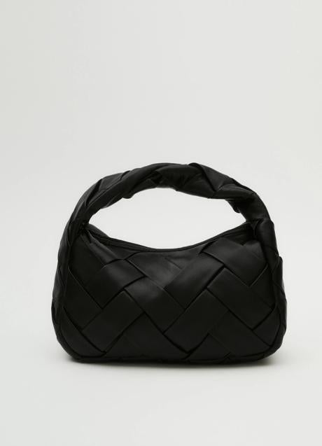 Bolso de piel de Massimo Dutti (149 euros)