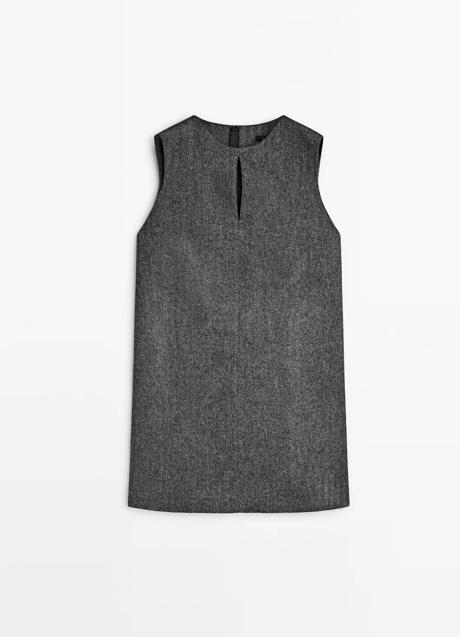 Vestido gris de Massimo Dutti (69.95 euros)