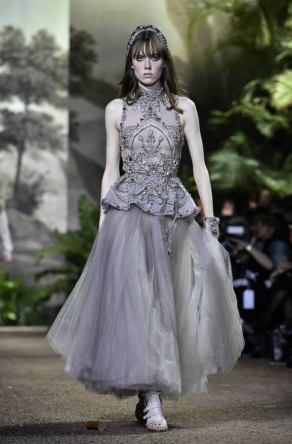 Elie Saab, volumen y tul