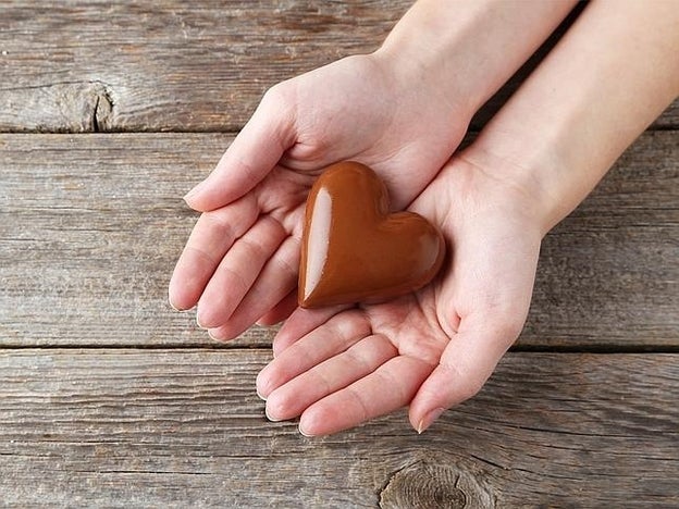 Corazones de chocolate por San valentin/Fotolia