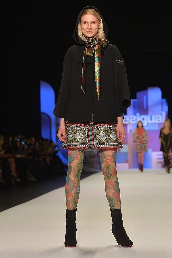 Desfile Desigual en Nueva York: mix tejidos