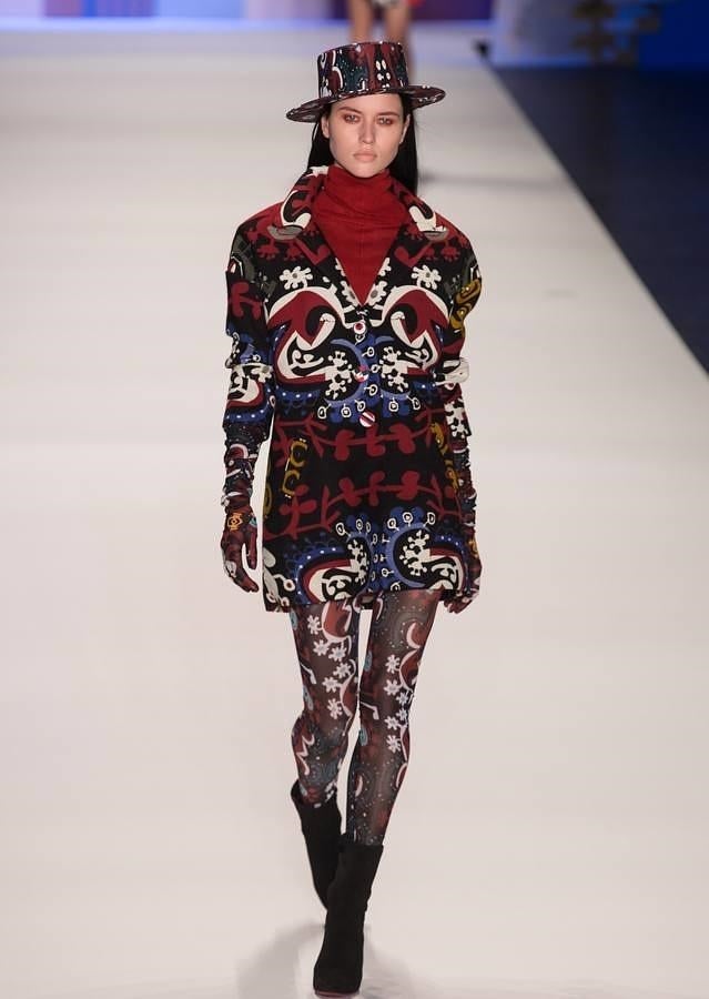 Desfile Desigual en Nueva York: flores orientales