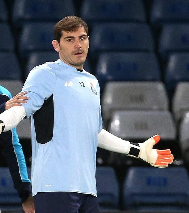 Iker Casillas se enciende en Twitter./cordon press.