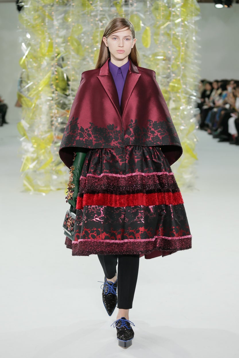 Delpozo otoño-invierno 2016 en la NYFW: volumen