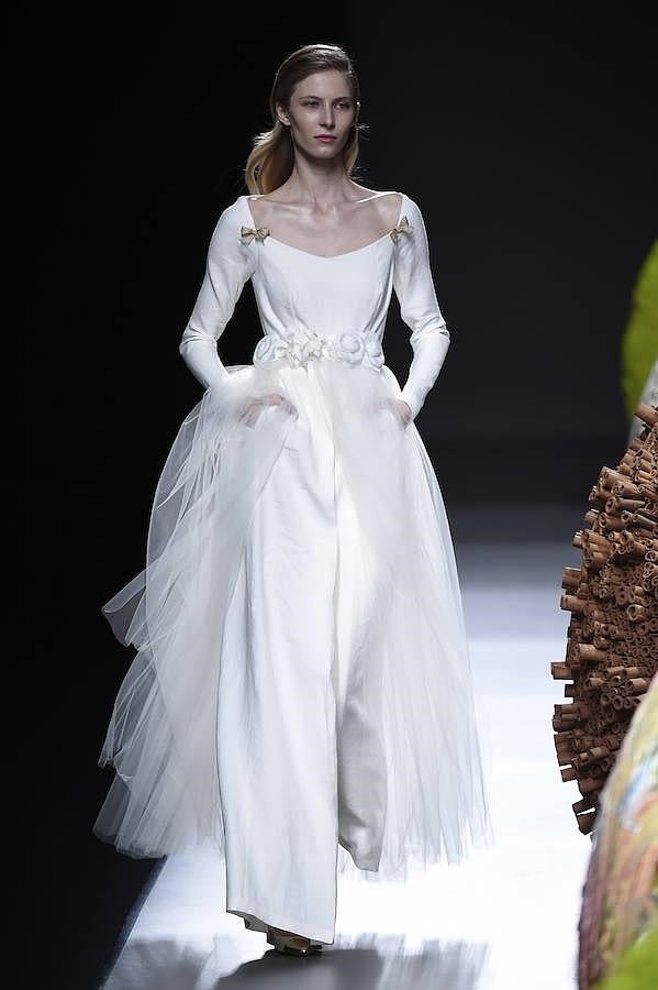 Desfile Ion Fiz en la MBFWM: vestido novia