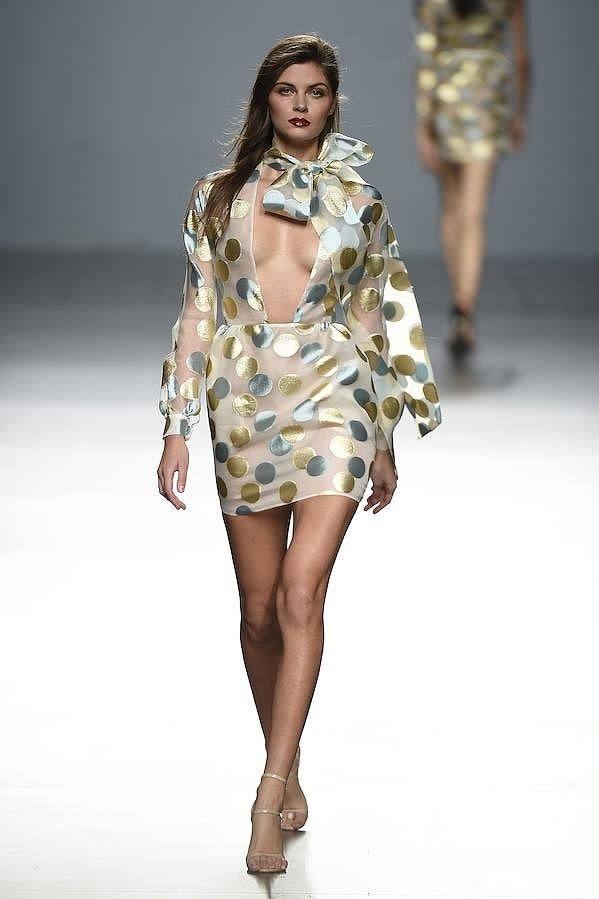 Desfile The 2nd Skin en la MBFWM: escotes