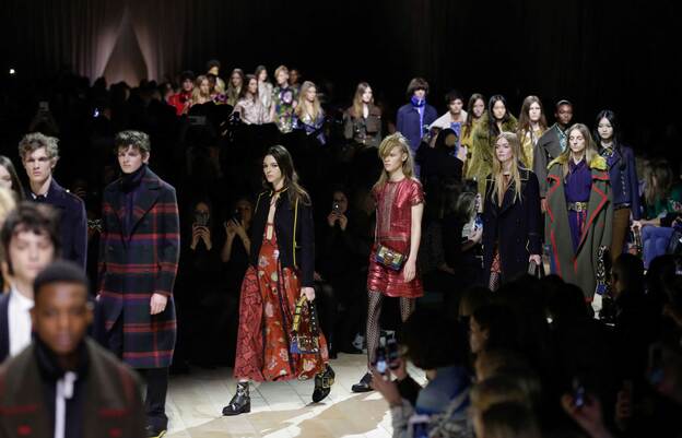 Desfile de Burberry en la Semana de la Moda de Londres./Gtres