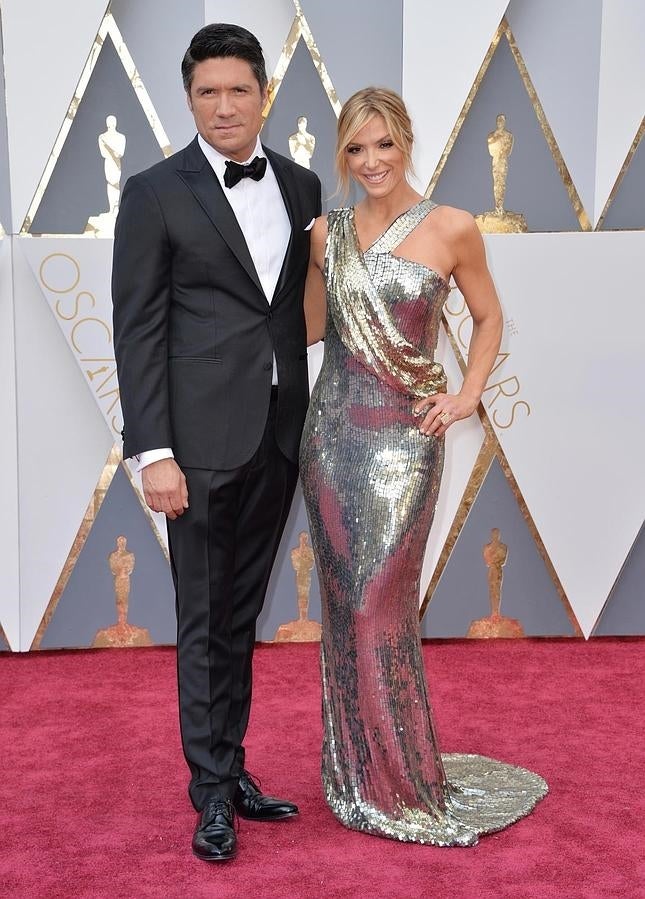 Parejas en la alfombra roja de los Oscar 2016: Debbie Matenopoulos y su esposo