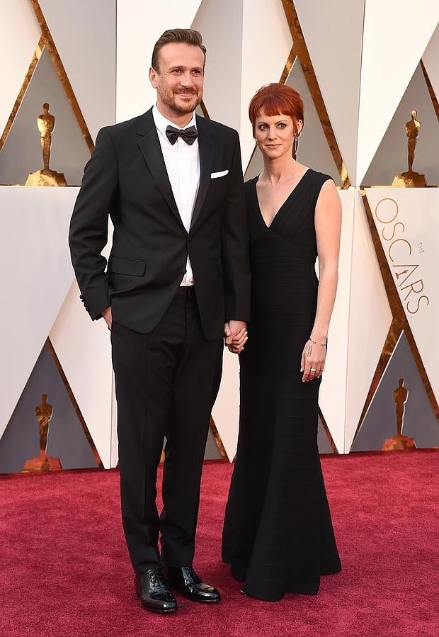 Parejas en la alfombra roja de los Oscar 2016: Jason Seagel y Alexis Mixter