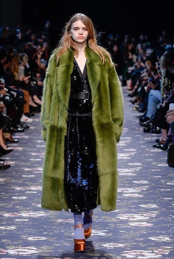 Abrigo verde de Rochas para el invierno 2016-2017