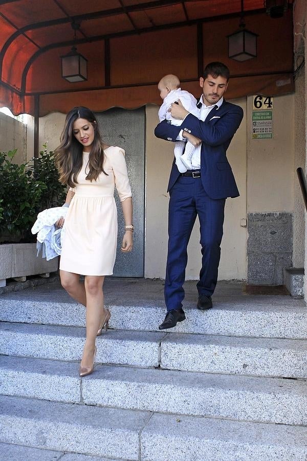 Iker Casillas y Sara Carbonero en el bautizo de Martín