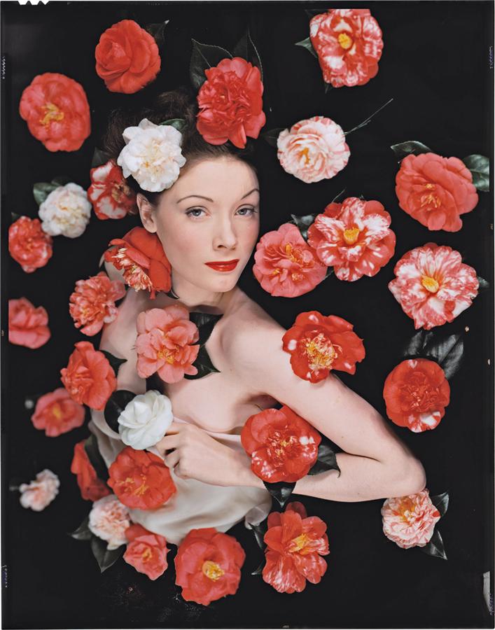 La chica de las camelias, por Erwin Blumenfeld