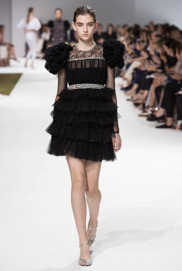 Vestido negro de Alta Costura, de Giambattista Valli