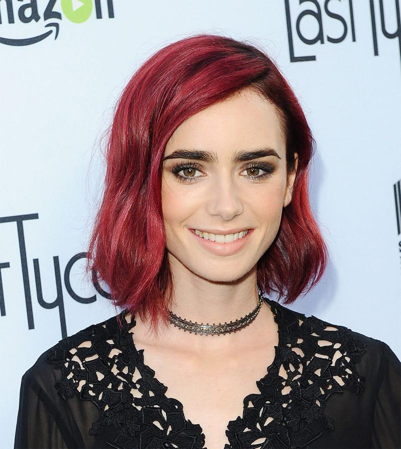 Famosas con long bob: Lily Collins