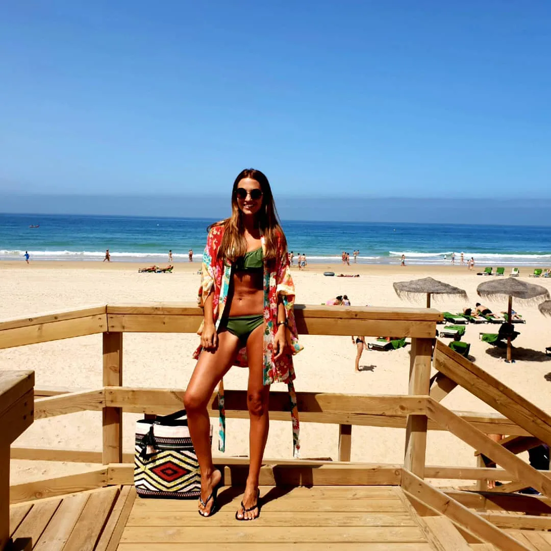 El perfecto look de playa de Paula Echevarría