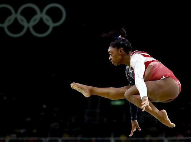 Simone Biles, durante la competición por equipos en estos Juegos de Río 2016./Getty.