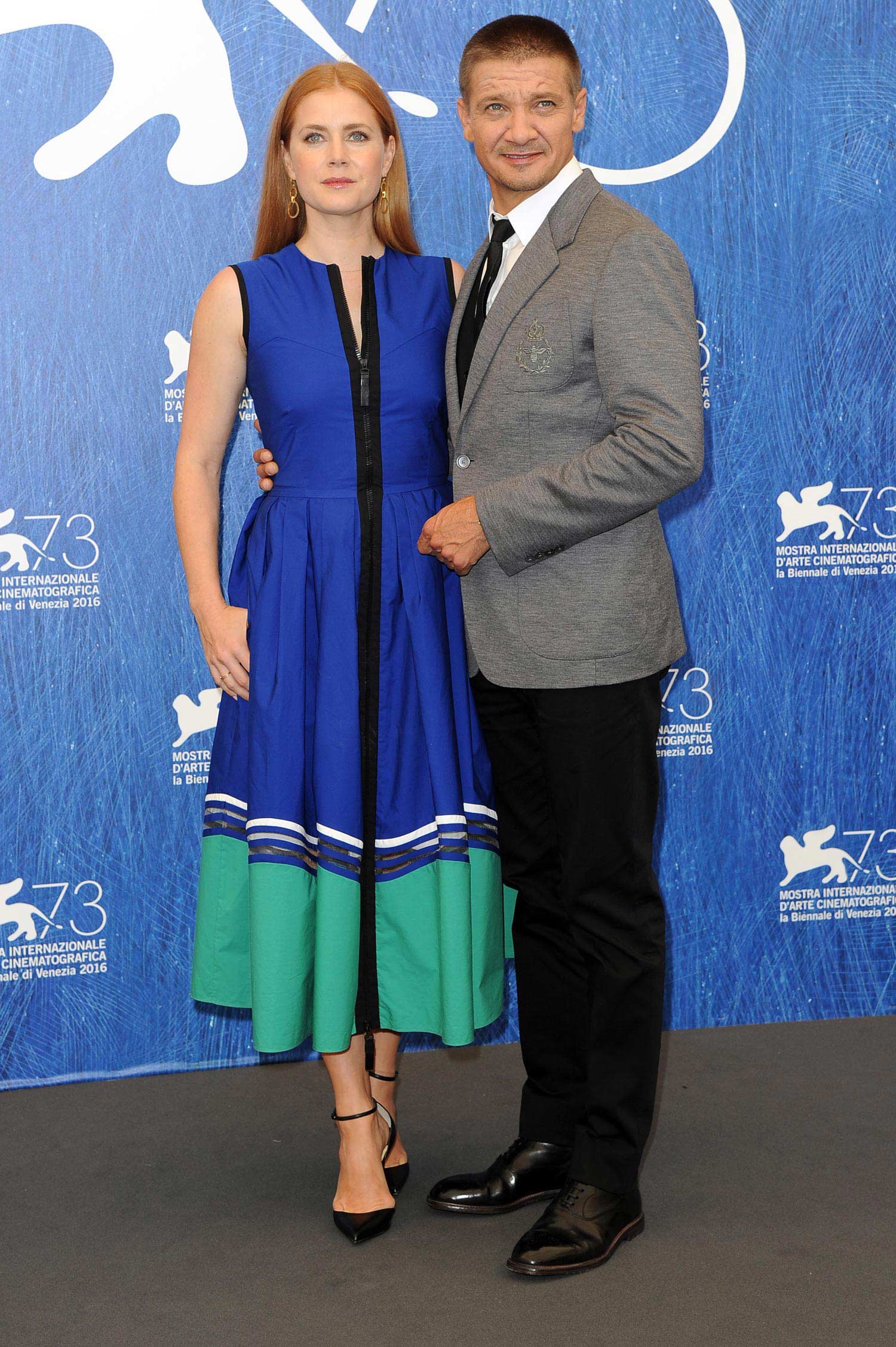 Amy Adams y eremy Renner, en la Mostra de Venecia