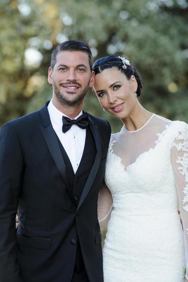 Vania Millán y René Ramos en el día de su boda./gtres.