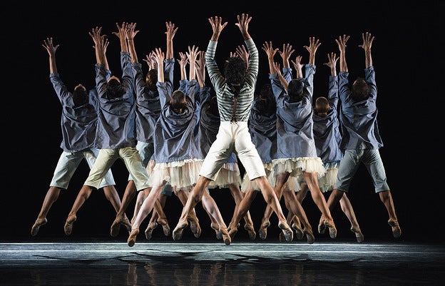 Un momento de la coreografía Tierra Madre, del ballet de Víctor Ullate.