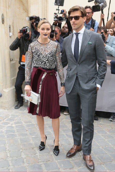 Olivia Palermon y Johannes Huebl en el desfile de Dior en la Semana de la Moda de París