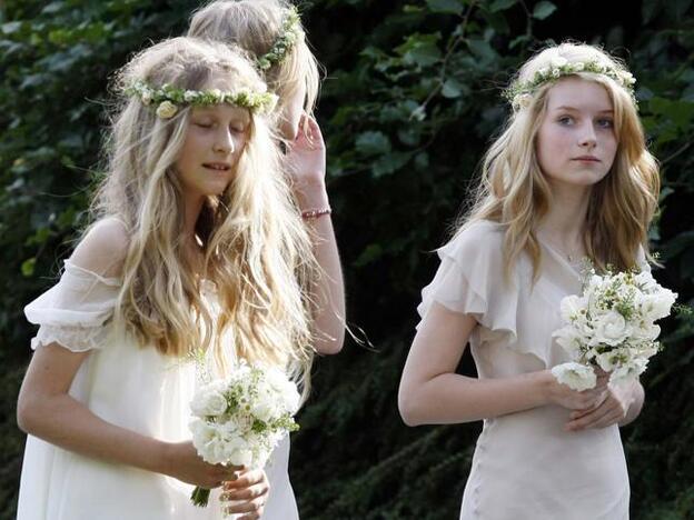 Elfie Reigate (a la izquierda) en la boda de Kate Moss en 2011.