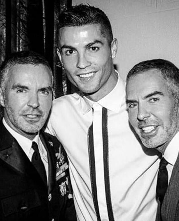 Cristiano Ronaldo con los creadores de la marca Dsquared2./instagram.