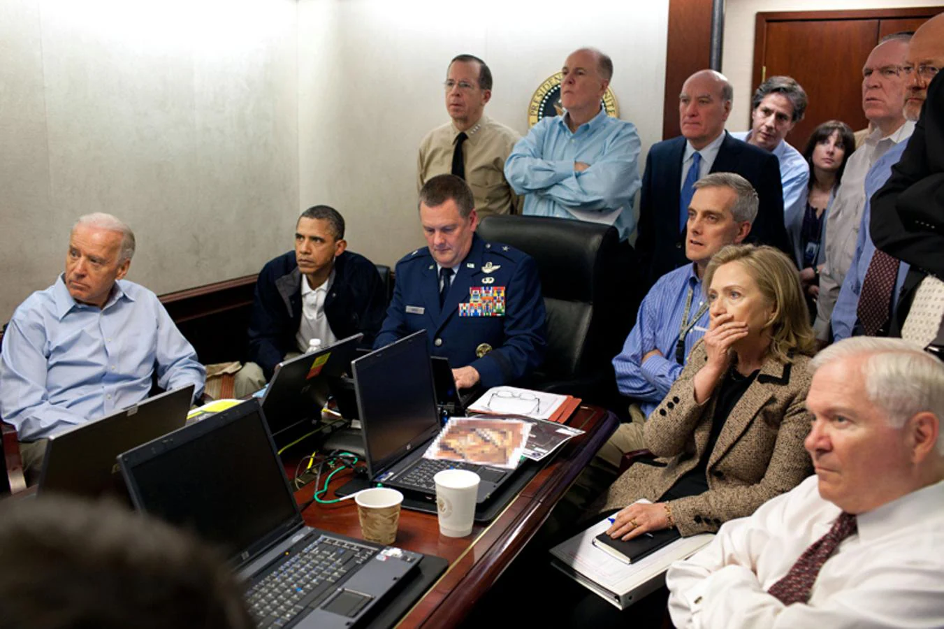 Hillary Clinton durante la captura y muerte de Osama Bin Laden