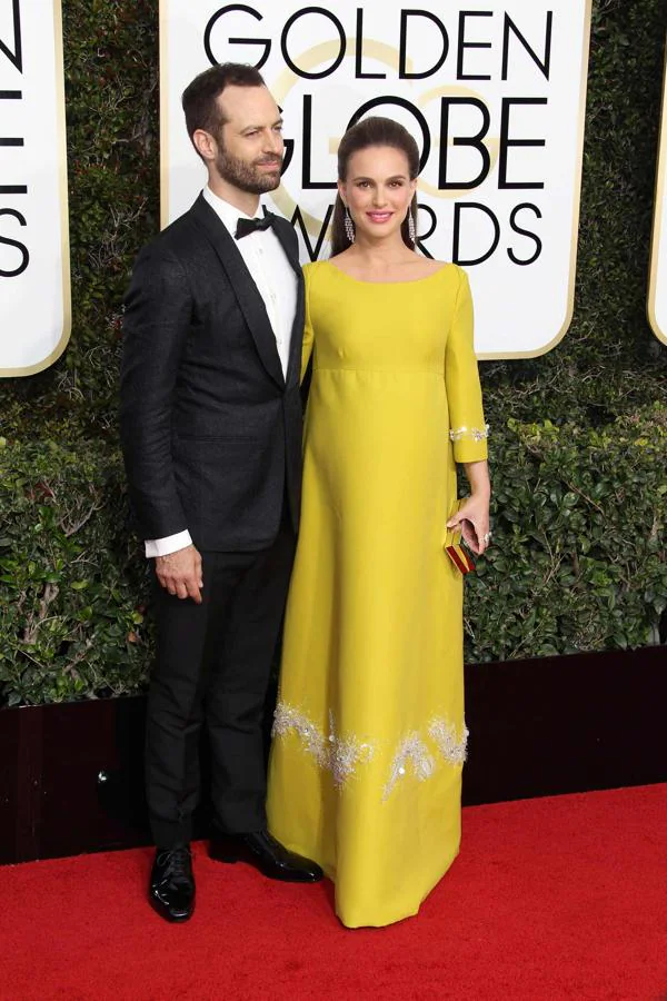 Parejas en la alfombra roja de los Globos de Oro 2017: Natalie Portman y Benjamin Millepied