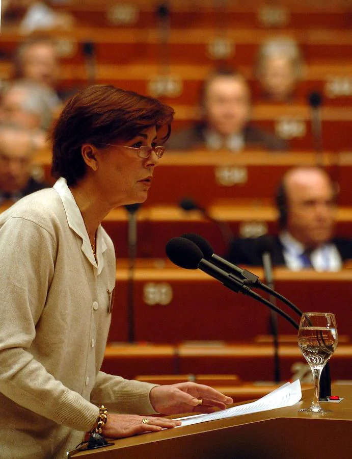 La vida de Carolina de Mónaco en imágenes: su discurso en Estrasburgo