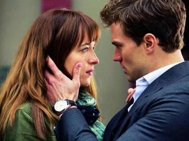 Dakota con Jamie Dornan en 'Cincuenta sombras más oscuras'.