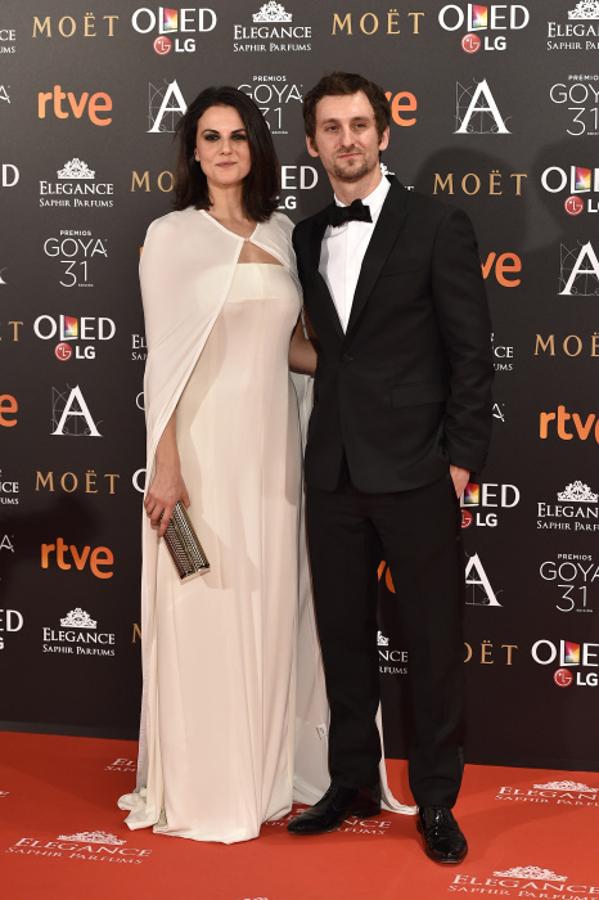 Goya 2017: Raúl Arévalo y Melina Matthews en la alfombra roja