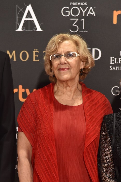 Goya 2017: Manuela Carmena en la alfombra roja