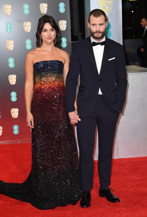 Los looks de los Premios BAFTA: Jamie Dornan y Amelia Warner