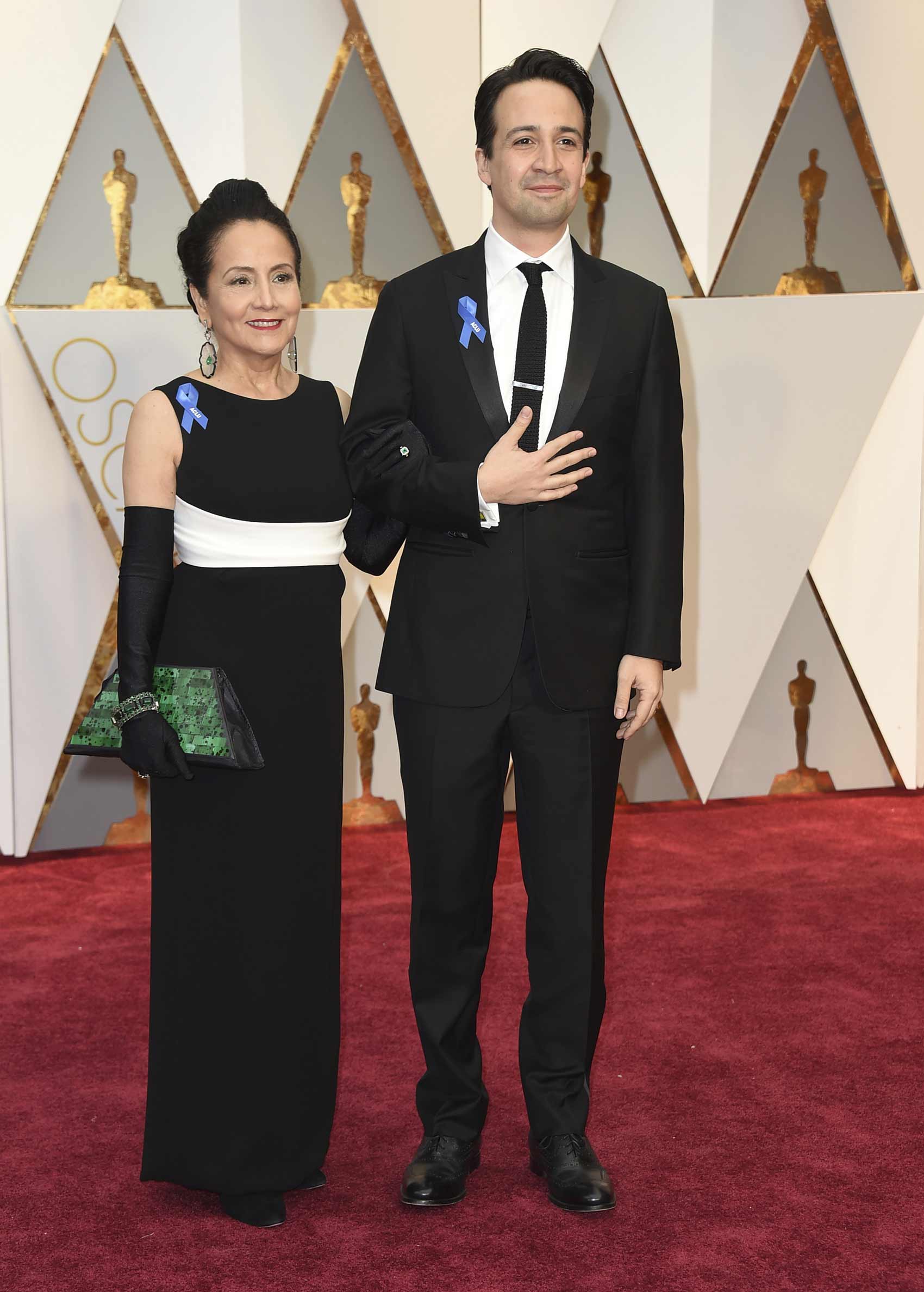 Las parejas en la alfombra roja de los Oscars 2017: Luz Towns-Miranda y Lin-Manuel Miranda