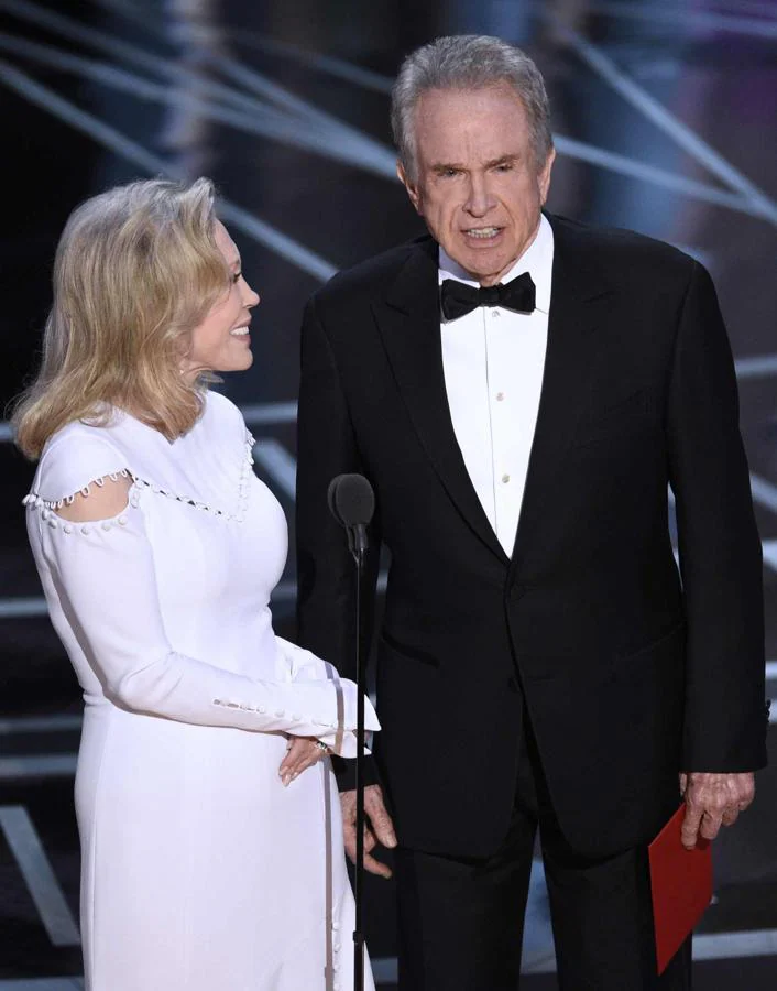 Las mejores fotos de la gala de los Oscars: un error histórico