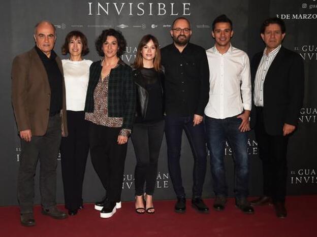 Parte del equipo de 'El guardián invisible'./ATRESMEDIA