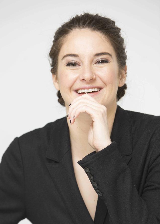 Shailene Woodley - Hace su propia pasta de dientes, aceite, jabones…