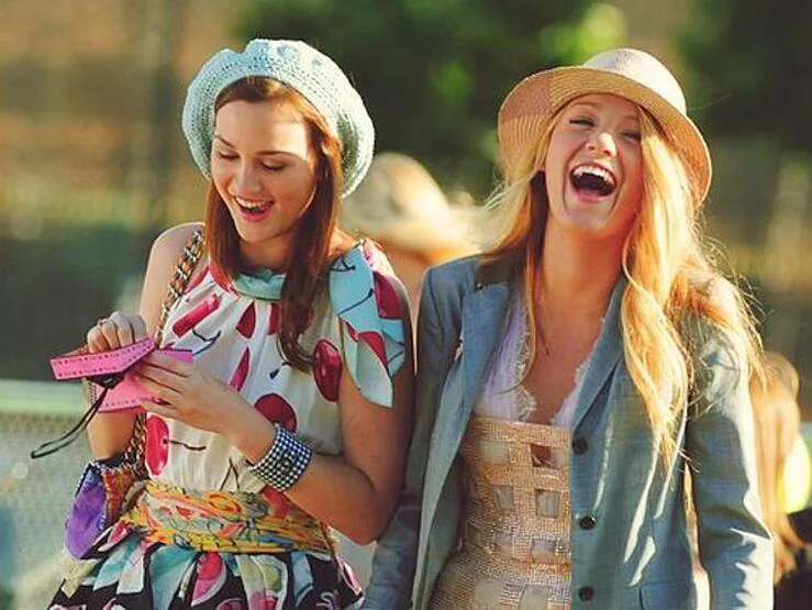 Vuelve 'Gossip Girl' y hay 23 looks de Blair y Serena que siguen siendo tendencia